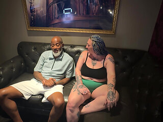 Shaundam Wanted Hotwife Livie