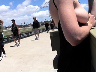 Amateur Blonde With BIG BOOBS Hot Free Cam Show