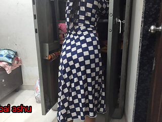 kam wali bhabhi ko piche se apana lauda chusaya indian maid fucked from behind