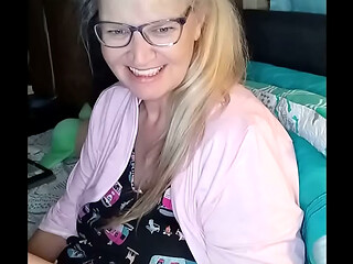 Hot MILF BBW Jerks Off With A Customer On Live! Intense Orgasm!