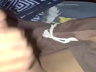Boy mastubation in hostel when he saw her maid boobs
