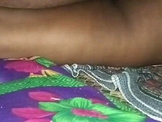 Yangzi's Pussy Squirts After Being Fucked by Her Lover Who Is Her Stepfather