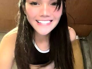 Amateur Blonde Teen Plays Solo with Toy Webcam Porn