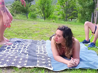Step-sis seduces and sucks in unexpected surprise sex with hubby