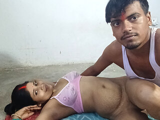 Made Indian Bhabhi a mare and fucked him a lot and cow girl position fucking pussy