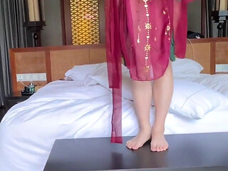 Lulu Wild- Asian JAV Actress Creampied in Paradise