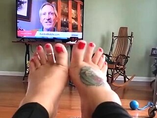 Foot fetish Close up feet and toes tease