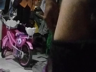 Sange wants to go out