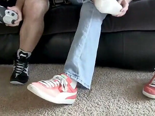Jerk off to Tony and Lance's Feet