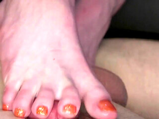 Sexual Chemistry: Chelsea Marie Tops Pierce Paris