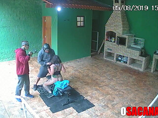 Young people fuck during gym workout on amateur reality show