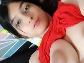 I Masturbate with a Fan From Italy