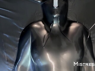 MistressAe and Shannon Huxley: The Vac Bed