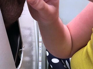 amateur blowjob cumshot finish in her mouth
