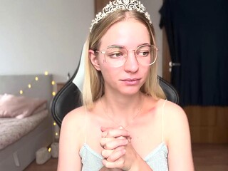 Goddess Bella Rae Swallows Cum