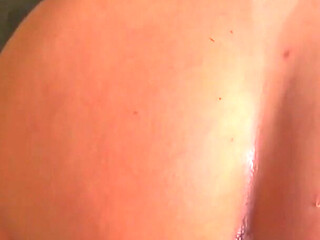 Brazilian Married Woman Taking It in the Ass and Moaning in Hurt