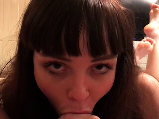 Amateur cock sucking brunette vallerie scott pov