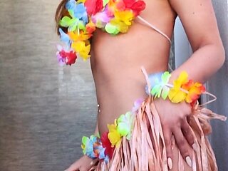 Amateur Cute Teen Girl Plays Anal Solo Cam Free Porn