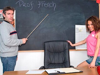 Hot brunette with huge boobs Renae Cruz likes sucking in the classroom
