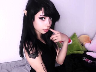 Cute amateur brunette naughty in solo jerking show on camera