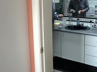 Stepson secretly films his stepmom's ass while wearing jeans