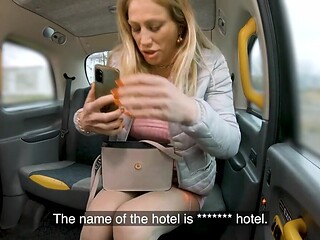 Stacked blonde fucks a cabbie for concert tickets
