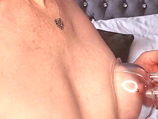 Mature Cougar MILF Titty and Pussy Pump Fun