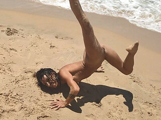 Real Amateur Couple Fucking in Beach - Doggy Style & Blowjob