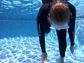 Underwater Blowjob Challenge - Gagging on My Sinking Dildo