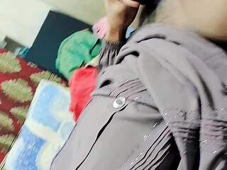 Hijabi muslim kinner hijda try to masturbate impotent penis