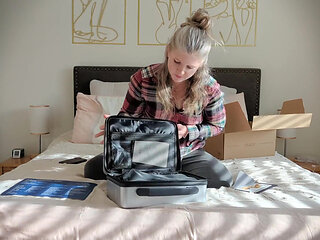 Unboxing and Trying the Ueros Sex Machine