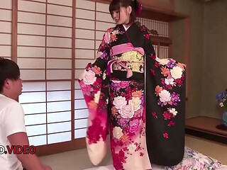 Shaved Pussy woman in sultry Japanese kimono enjoys hot Creampie fucking fantasies fulfilled Toys
