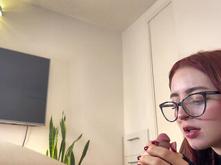 19 years old redhead suck my cock and swallow my cum