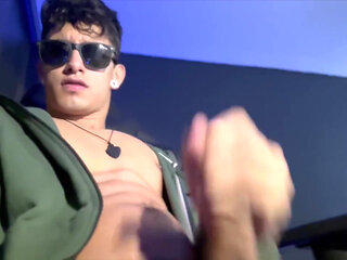 Hetero masturbates live and drips milk