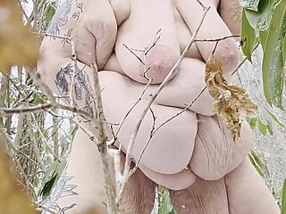 Cum Show in Snow Whores Gonna Blow