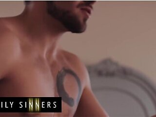 Jennifer White Gets Caught Ogling Her Stepson Who Is Eager To Satisfy Her Sexual Urges