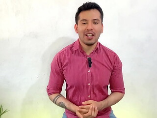 Hombre hetero dotado pre&ntilde_a a un Arabe dotado y deja que un brasile&ntilde_o le de sexo oral ! Relato sexual