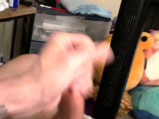 A quick solo jerk