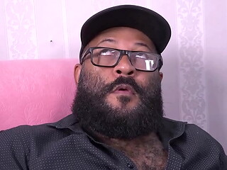 Minha esposa era muito chata e me lembrei quando eu namorava minha ex