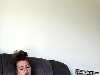 Amateur Webcam Teen Masturbates And Teases