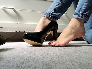 Black Amateur Explore Hot Foot Fetish