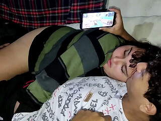 Jugando free fire con mi mejor amiga y todo se sale de control cuando me hace perder la partida