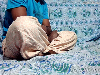 Big duck boy handjob in the jungle 28765