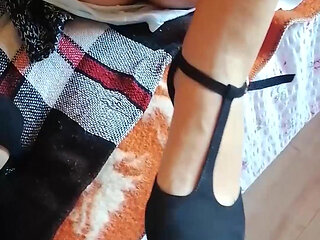 This Morning I Decided to Relieve Myself and Came in the Whore's Pussy Because She Hadn't Put on Makeup yet