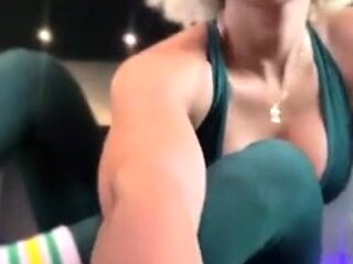 home made amateur blonde Masturbating