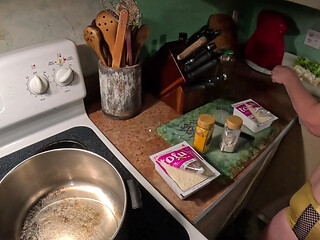 Cheryl Cooks Tofu Scramble