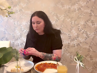 Miss Ffw Eating Cheese Pizza and Doughballs