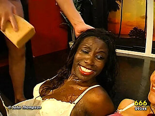 Horny Lesbian Orgy Pissing & Cock Sucking - Wet Gangbang Fuck