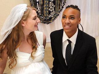 LESBIAN WEDDING NIGHT STRAPON - BLOND AND EBONY BABES