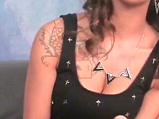 Tattooed Handjob Queen Sasha Foxx Makes You Explode